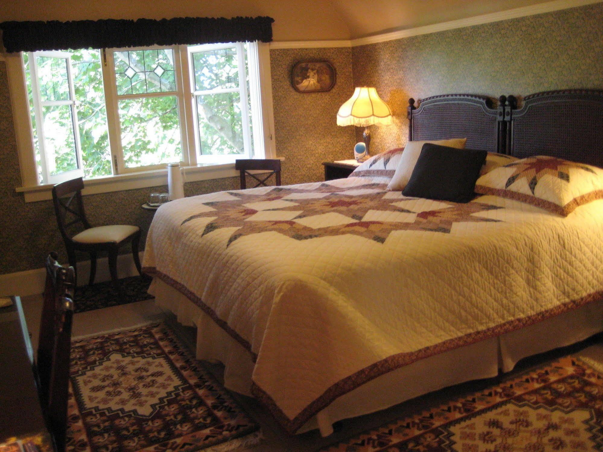Point Grey Guest House 밴쿠버 외부 사진
